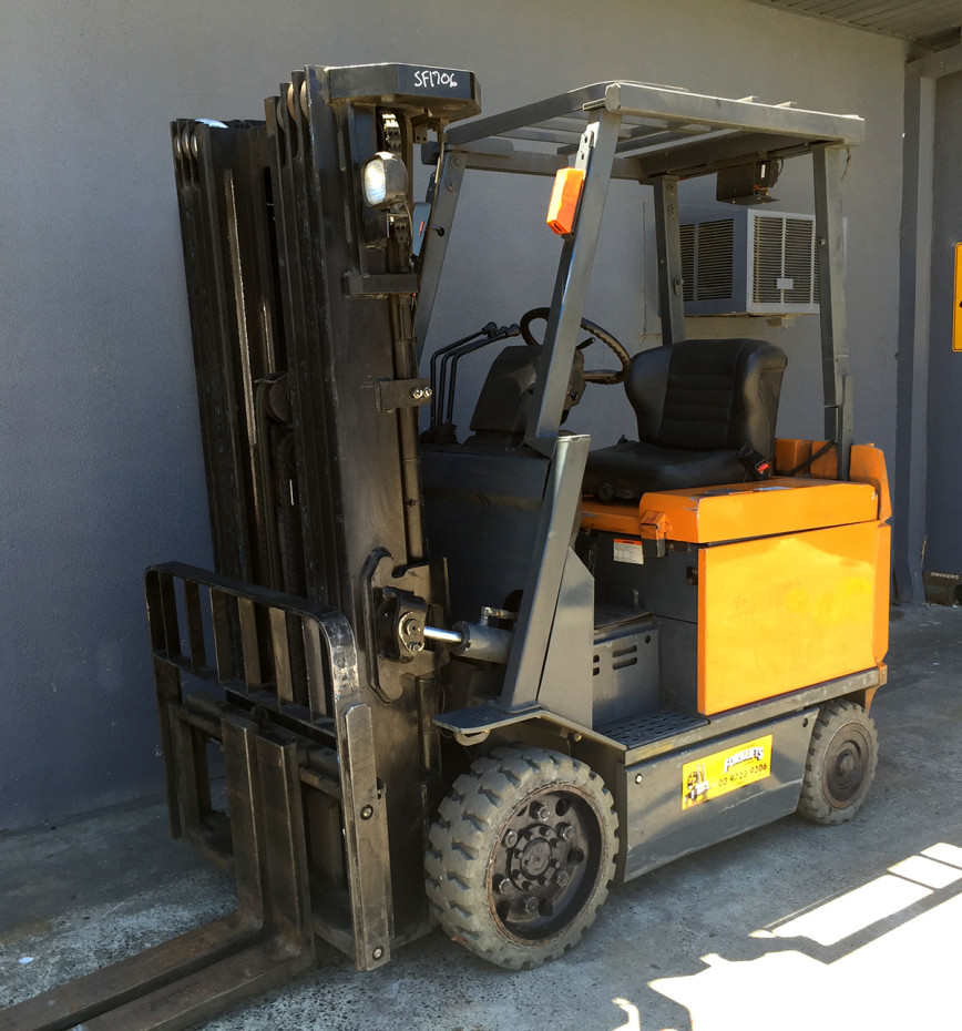 Toyota Container Mast 6 mt lift electric forklift!