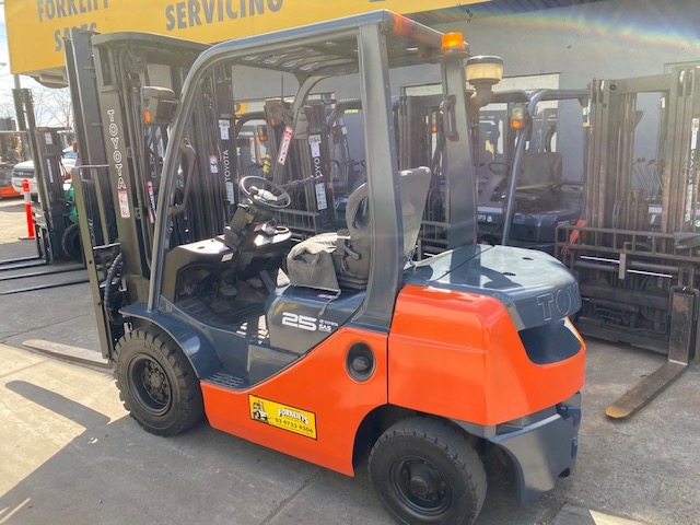 Toyota current model diesel forklift with container mast