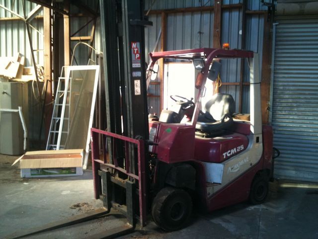 TCM 2.5 Tonne Electric All Directional Used Forklift