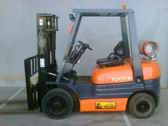 Toyota 2.5 Tonne LPG Used Forklift