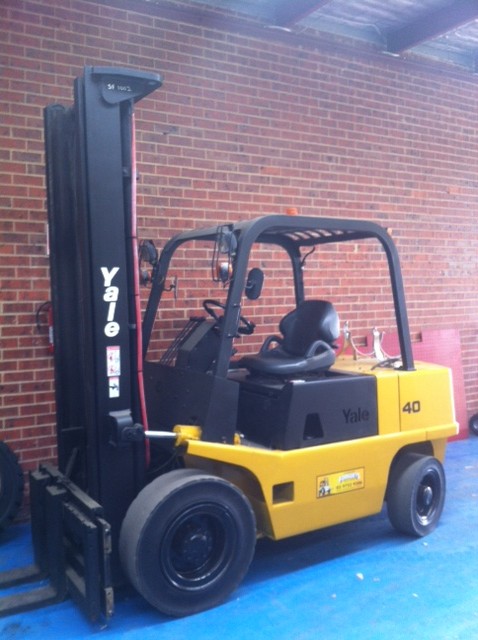 Forklift – Yale 4 Tonne