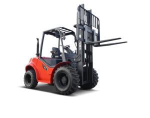 Heli CPCD all-terrain forklift red and black front 3/4 view