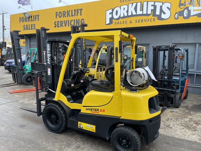 Used Forklift Hyster 2.5 tonne TX Container mast
