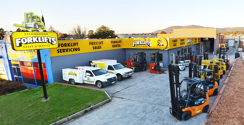 panorama of secondhand forklifts factory bayswater vic wide angle forklift