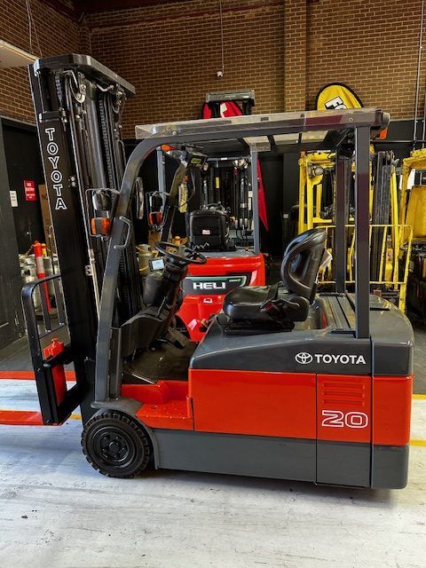 Used 2 Tonne Toyota Forklift – Low Hours – Buy now