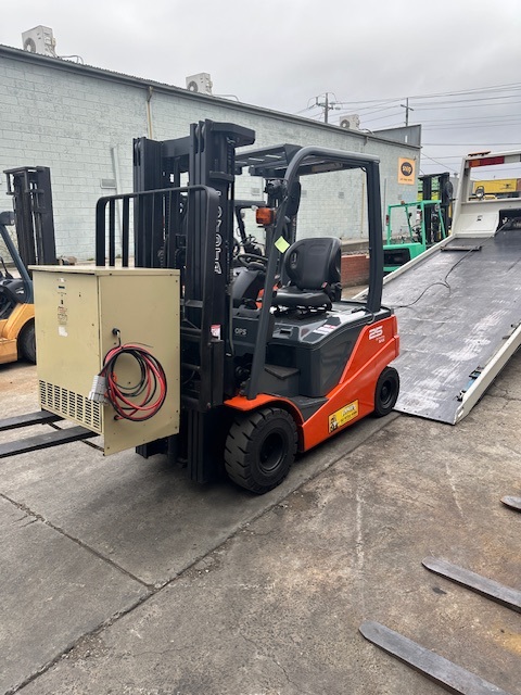 Used Toyota Current Model 2.5T Forklift With New Battery!