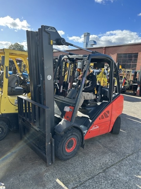 Used Linde 3.5T Forklift Low Hours – Buy Now