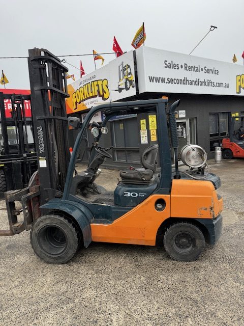 Used Toyota 3T LPG Forklift 8FG30 – Buy Now!