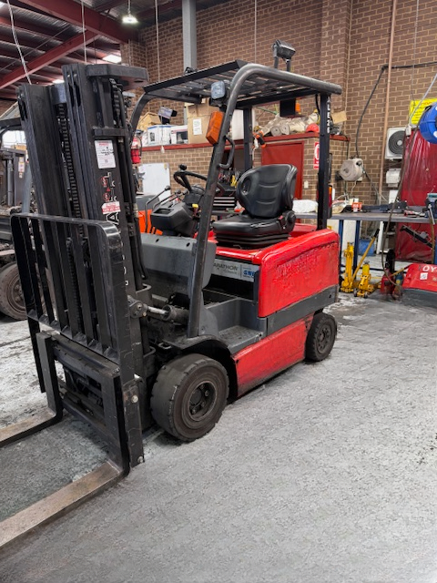 Used Toyota 2.0 Tonne Electric Forklift 6FBE20-25 – Buy Now!