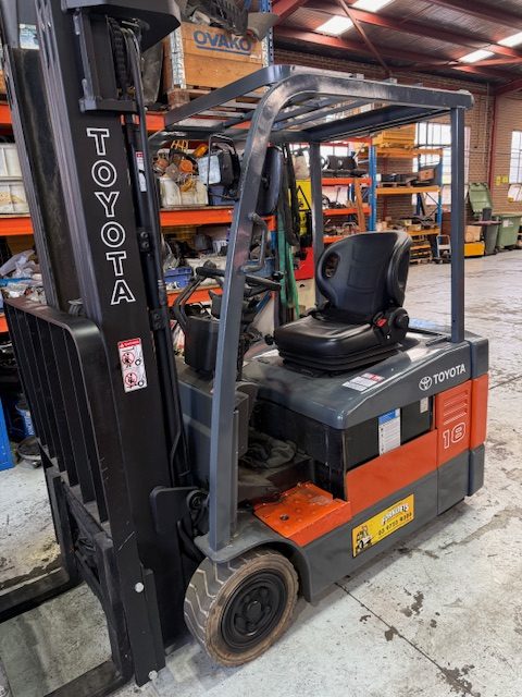 Used Toyota 1.8 Tonne Electric Forklift 7FBE18 – Buy Now!