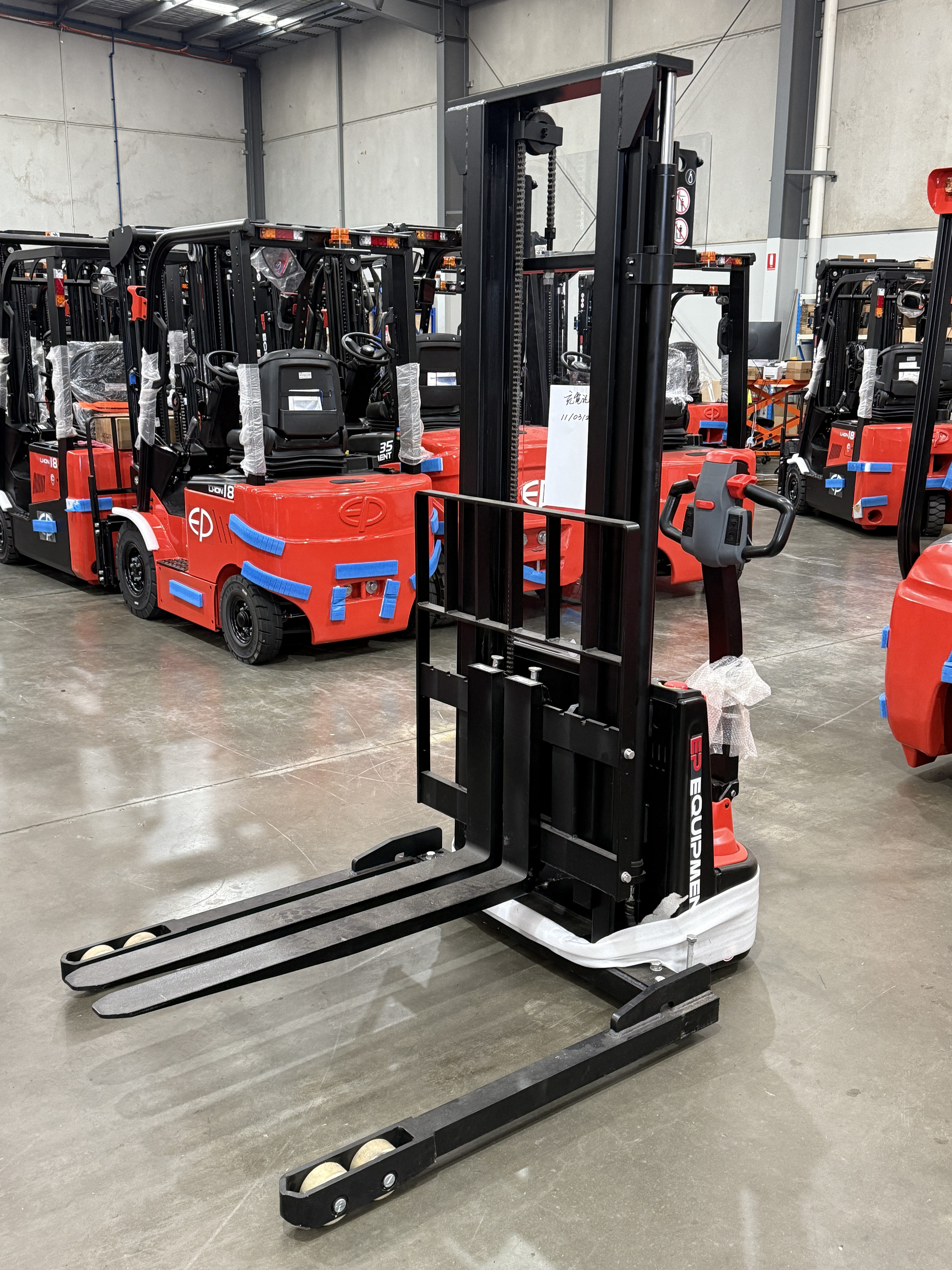 NEW EP ES16-RS – 1.6 Tonne Lithium Walkie Stacker