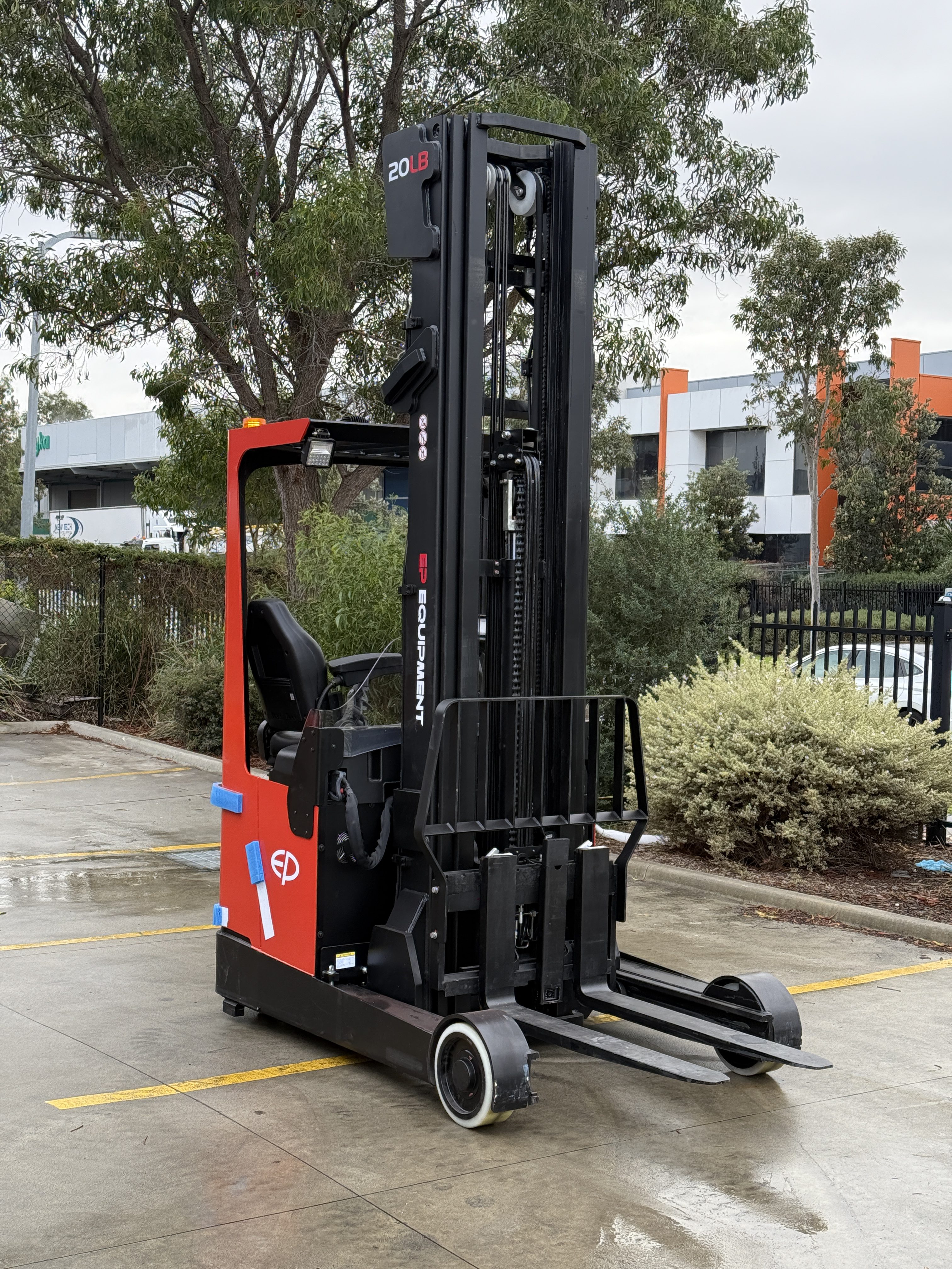 NEW EP CQD20L – 2.0 Tonne Lithium Electric Reach Truck